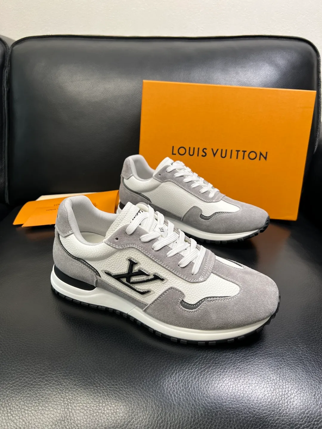Men's shoes 💰620 Lv high quality top handicrafts Louis Vuitton, counters are equipped with original factory configuration, uppers are imported from Italy, high-quality splicing colorful complex handicrafts, imported cowhide lining is soft and comfortable, soles: original soles specially provided by the original factory, T men's shoes 💰U exclusive movable molded soles are super comfortable, original factory single goods, code number 39-44 (customized 38 45)